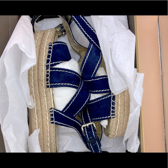 Prada Size 8.5B Blue Suede Sandal - Picture 3 of 11